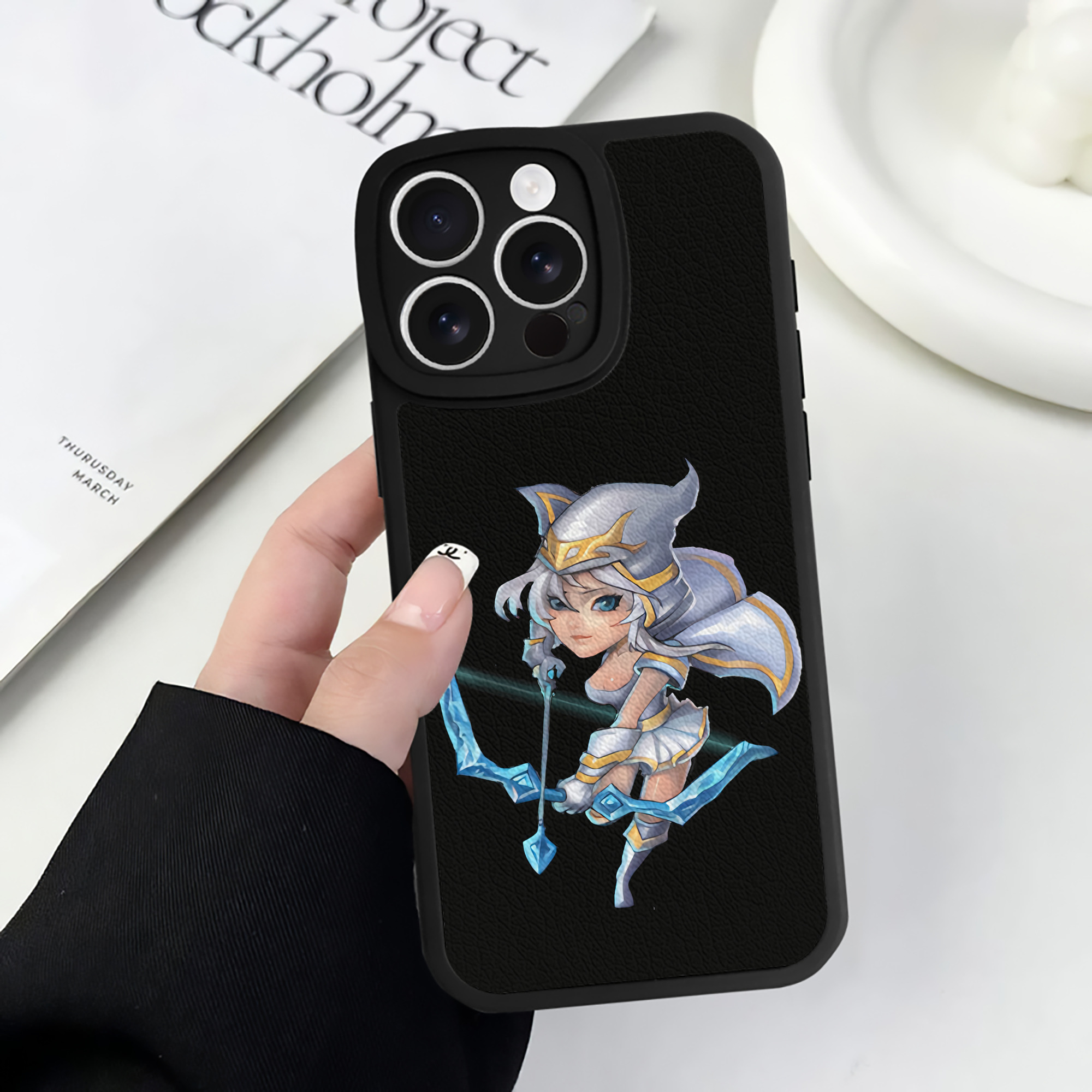 （画像用） リーグ・オブ・レジェンド League of Legends LOL 【iPhone 16シリーズ対応】シリコンスマホケース（レザー調） 材質：シリコン